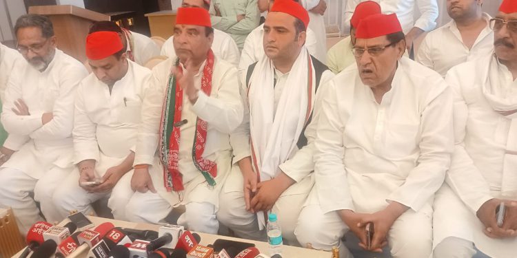 सपा में टिकट को लेकर तनातनी हुई खत्म – गौतम बुद्ध नगर से डॉ महेंद्र नागर लड़ेंगे लोकसभा चुनाव