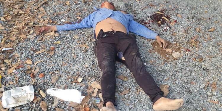 ग्रेटर नोएडा में मिला एक व्यक्ति का लहूलुहान शव, हत्या की आशंका