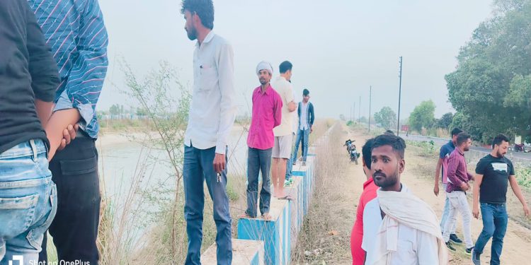 मौत वाली Reel! वीडियो बनाने के लिए लड़की का नदी किनारे डांस, पैर फिसला और…