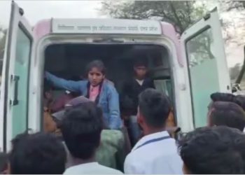 बाराबंकी में बड़ा सड़क हादसा, स्कूल बस पलटने से 4 बच्चों समेत 5 की मौत, 25 की हालत गंभीर