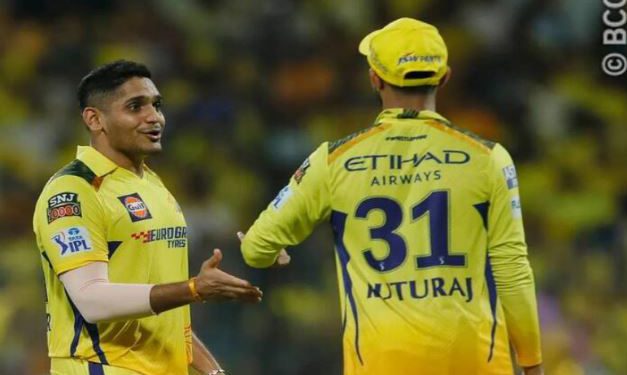 ऋतुराज के बाद तुषार का कहर, चेन्नई ने हैदराबाद को 78 रनों से हराया