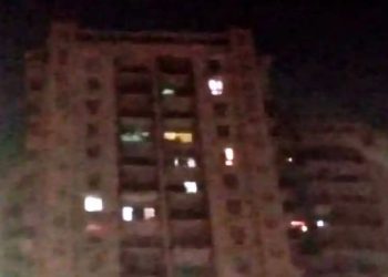 21वें फ्लोर पर दोस्त संग कर रहा था फोटोग्राफी… अचानक लगा दी छलांग; मिला सुसाइड नोट