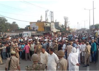 Shamli: दिल्ली-यमुनोत्री हाईवे पर दर्दनाक हादसा, ट्रक अनियंत्रित होकर दुकानों में घुसा; 4 लोगों की मौत