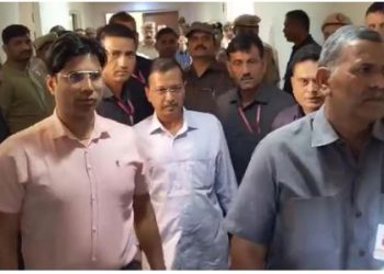 जेल में केजरीवाल की सेहत बिगड़ी, गिरफ्तारी के 14 दिनों के भीतर घट गया 4.5 किलो वजन, आतिशी ने कहा- कुछ हो गया तो…