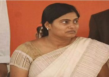 अनुप्रिया पटेल को बड़ा झटका, अपना दल के राष्ट्रीय महासचिव ने दिया इस्तीफा