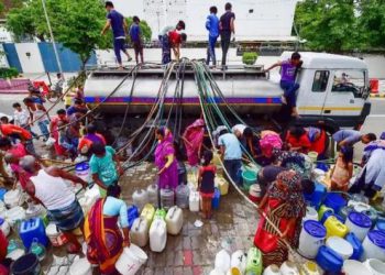 दिल्ली में पानी किया बर्बाद तो कटेगा 2000 का चालान, निगरानी करेंगी 200 टीमें