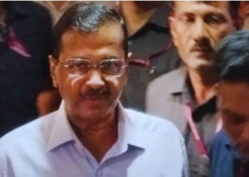 बेटी संग तिहाड़ के लिए रवाना हुईं सुनीता, अरविंद केजरीवाल को मिली राहत पर क्या बोलीं