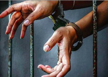 पतंजलि की सोन पापड़ी का सैंपल फेल, एजीएम समेत तीन को जेल, जानिए पूरा मामला