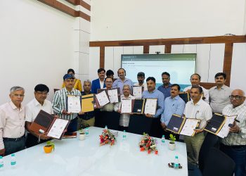 लॉयड कॉलेज परिसर में औद्योगिक इकाइयों को करेगा स्थापित