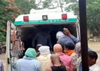 ‘जब खिलाने की औकात नहीं…’, चिकन के दो पीस पर दो पक्षों में खूब चले लाठी-डंडे, कई घायल