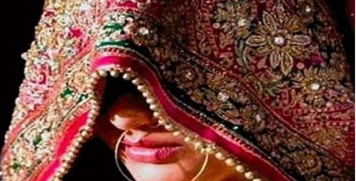 दूल्हा लेने जा रहा था सात फेरे, अचानक दुल्हन की तरफ घुमाई नजर, दिखा कुछ ऐसा, बिखर गए सपने