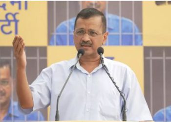 अरविंद केजरीवाल ने तिहाड़ जेल में किया सरेंडर, कहा-‘देश बचाने के लिए जा रहा हूं जेल’