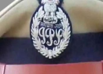 UP IPS Transfer: यूपी में 8 IPS अफसरों का तबादला, जानें- किसे कहां मिली तैनाती?