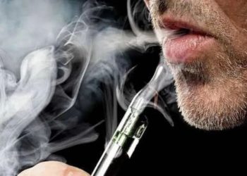 नोएडा: चीन से भारत लाई गई 15 लाख की ई-सिगरेट बरामद, दो तस्कर गिरफ्तार