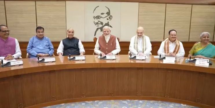 केंद्र ने नीति आयोग का किया पुनर्गठन, शिवराज सिंह और जेपी नड्डा के साथ एचडी कुमारस्वामी को मिली जगह