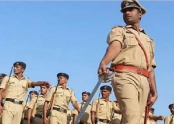 UP Police Bharti Exam Dates: यूपी पुलिस भर्ती परीक्षा की तारीखों का हुआ ऐलान, जानें- कब-कब होगी परीक्षा