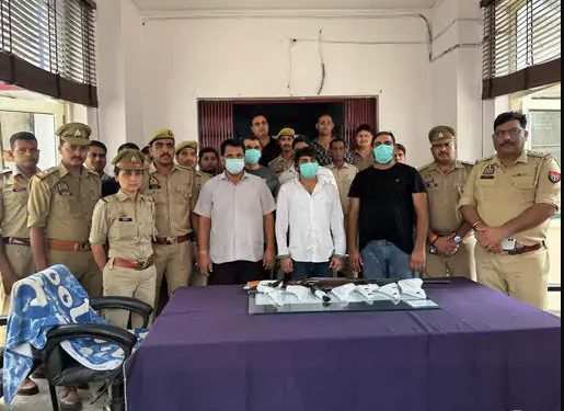 सुंदर भाटी गैंग के 4 बदमाशों को पुलिस ने पकड़ा, बुलेटप्रूफ कार और अवैध असलहे बरामद