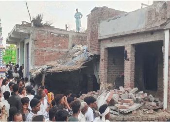 कन्नौज में ताजिया देख रहे लोगों पर टूटकर गिरा छज्जा, एक बच्चे की मौत; 50 लोग घायल