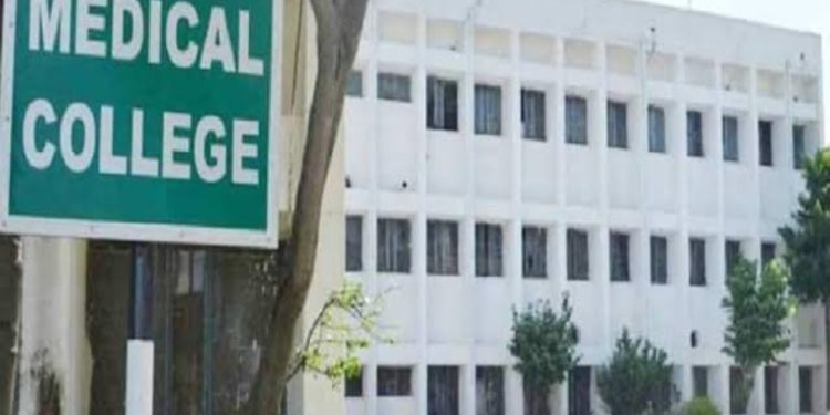 यूपी के इन 7 नये मेडिकल कॉलेजों को मिला लेटर ऑफ परमीशन, इसी सत्र से शुरू होगी पढ़ाई