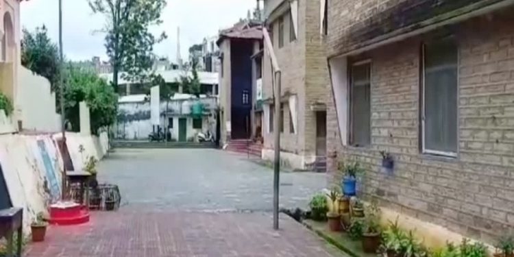 उत्‍तराखंड: शादी के बाद स्‍कूल ने रोक दी थी छात्रा की पढ़ाई, मंत्री के दखल के बाद आई अक्‍ल ठिकाने