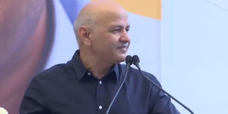 तिहाड़ से बाहर आते ही एक्शन में सिसोदिया, शाम 6 बजे बुलाई पार्टी के बड़े नेताओं की मीटिंग