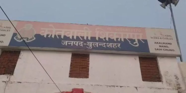 गुड वर्क में UP Police पर लगा दाग; कार में पिस्टल रखने के आरोप में बुलंदशहर एसएसपी ने चार पुलिसकर्मी किए निलंबित