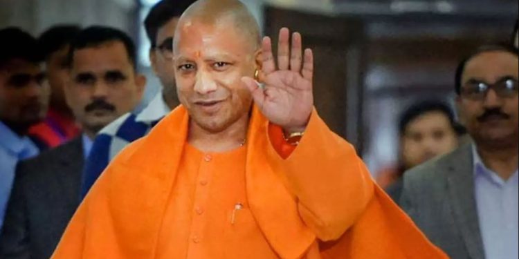 यूपी में योगी सरकार का बड़ा फैसला, सोशल मीडिया इंफ्ल्यूसर को देगी पैसा; बस करना होगा ये काम