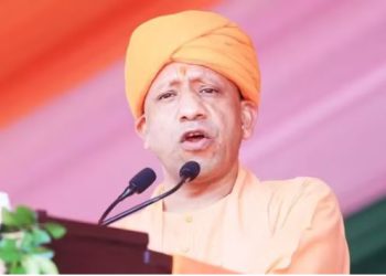 CM Yogi ने बनाया नया रिकॉर्ड- आठवीं बार ध्वजारोहण करने वाले पहले मुख्यमंत्री बने, तीसरे नंबर पर मुलायम सिंह यादव