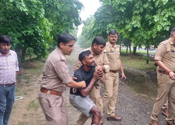 बुजुर्ग की हत्या के मामले में पुलिस ने तीन आरोपियों किया गिरफ्तार, पुरानी रंजिश के कारण रचा हत्या का षड्यंत्र