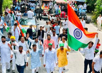 किसान मजदूर संघर्ष मोर्चा ने एमएसपी व स्वामीनाथन आयोग की रिपोर्ट की मांग को लेकर निकला ट्रैक्टर मार्च