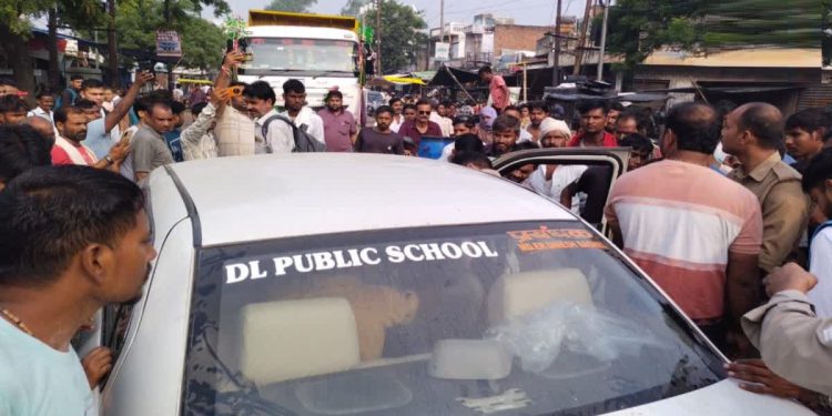 हाथरस: कक्षा 2 के छात्र का मर्डर, हॉस्टल डायरेक्टर की कार में मिली लाश; कृतार्थ के कत्ल की पूरी कहानी