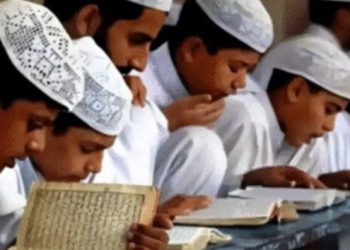 यूपी में मान्यता प्राप्त 513 मदरसों में भी लटकेगा ताला, संचालकों ने ही खड़े कर दिए हाथ