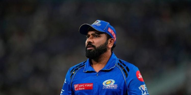 आधी रात को रोहित ने मैसेज कर किसे रूम में बुलाया और फिर क्या हुआ? पूर्व क्रिकेटर का बड़ा खुलासा