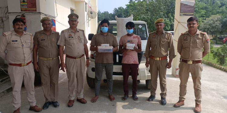 मेडिकल स्टोर से दवाईयों की चोरी करने वाले दो चोरों को पुलिस ने किया गिरफ्तार, भारी मात्रा में चोरी का सामान बरामद