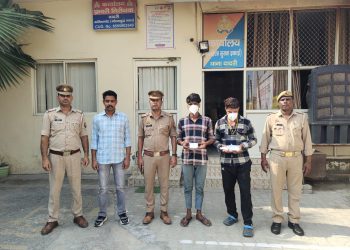 समलैंगिंग एप के माध्यम से लोगों को फंसा कर उनसे फर्जीवाड़ा करने वाले दो आरोपियों को पुलिस ने किया गिरफ्तार