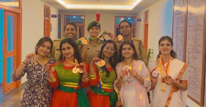 शारदा विश्वविद्यालय के एनसीसी कैडेट्स ने जीते 21 पदक