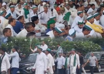 बीकेयू ने किसानों की मांगों को लेकर ग्रेनो प्राधिकरण की महापंचायत