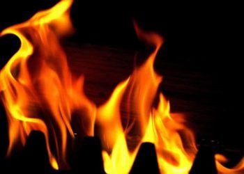 मुंबई: चेंबूर के एक मकान में लगी भीषण आग, 7 लोगों की मौत