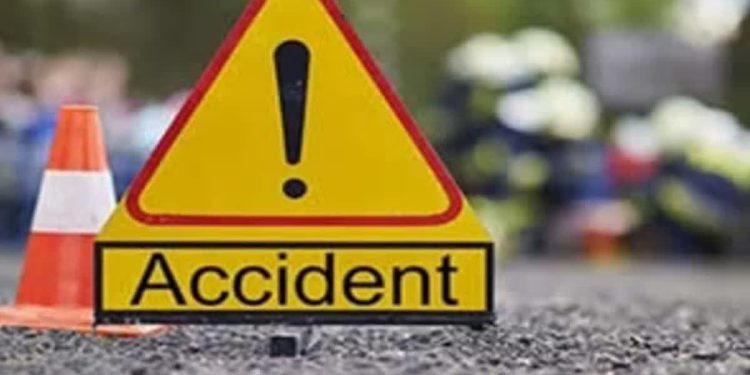 राजस्थान के ब्यावर में ट्रक के पीछे से घुसी बस, आंध्रा निवासी महिला की मौत, 38 घायल