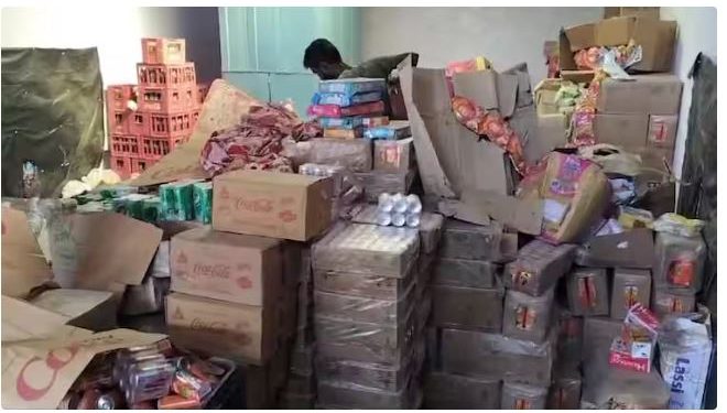 मेरठ पी रहा एक्सपायरी कोल्ड ड्रिंक! डेट बदल हो रही थी सप्लाई, छापेमारी में मिला 20 लाख का माल