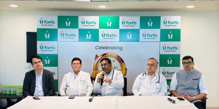 ग्रेटर नोएडा में बढ़ती स्वास्थ्य चुनौतियों के प्रति फोर्टिस हॉस्पिटल ने लोगों को किया जागरूक, मनाई दूसरी वर्षगांठ