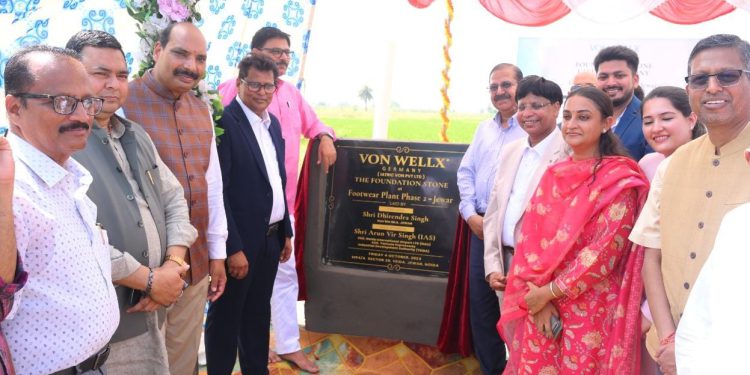 वॉन वेल्क्स जर्मनी समूह ने जेवर में अपनी पहली विशेष जुता फैक्टरी की राखी नीव, 300 करोड़ का होगा निवेश दस हजार को रोजगार