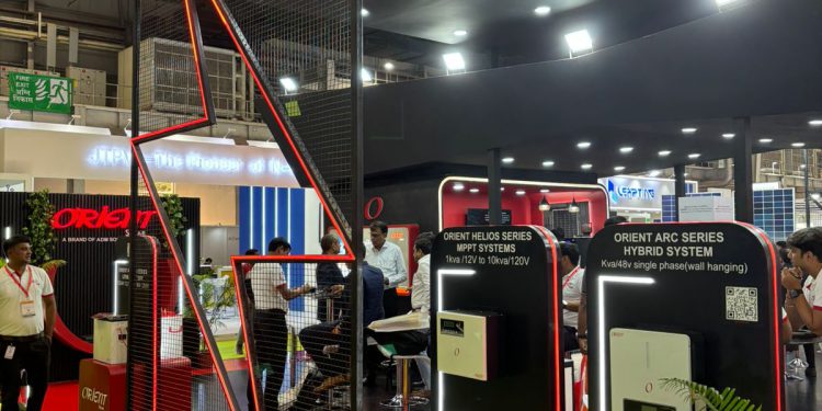 सौर ऊर्जा से बिजली बनाकर पर्यावरण की करें रक्षा, ओरिएंट सोलर ने नए सौर उत्पादों का किया प्रदर्शन