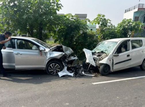 हल्द्वानी में तेज रफ्तार फॉक्सवैगन और ऑल्टो कार की भीषण टक्कर, 2 लोगों की मौत, 3 घायल