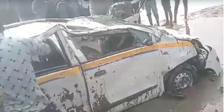 गलत रास्ते पर ले गया गूगल मैप, टूटे पुल से नदी में गिरी कार… 3 की मौत के बाद PWD के 4 इंजीनियरों पर FIR