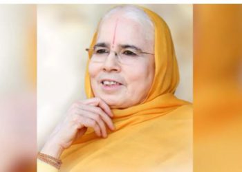 कृपालु महाराज की बेटियों के काफिले में जानबूझ कर टकराया था कैंटर! बड़ी बेटी की गई थी जान