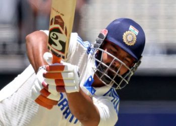 ऋषभ पंत ने तोड़ दिया बड़े-बड़े दिग्गजों का रिकॉर्ड, ऐसा करने वाले बने पहले विकेटकीपर बल्लेबाज