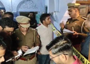 सर्राफा कारोबारी की पत्नी और 3 बच्चों की घर में मिली लाश, हत्या-आत्महत्या के सवालों में उलझी पुलिस