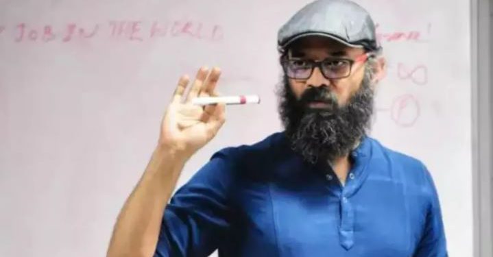 कन्नड़ फिल्म इंडस्ट्री में छाया मातम, डायरेक्टर गुरुप्रसाद ने किया सुसाइड!, बेंगलुरु अपार्टमेंट में मिला शव