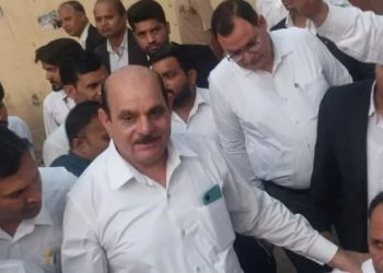 गाजियाबाद कोर्ट प्रकरण: लखनऊ से दिल्ली तक वकीलों में आक्रोश, गाजियाबाद के जिला जज को बर्खास्त करने की मांग